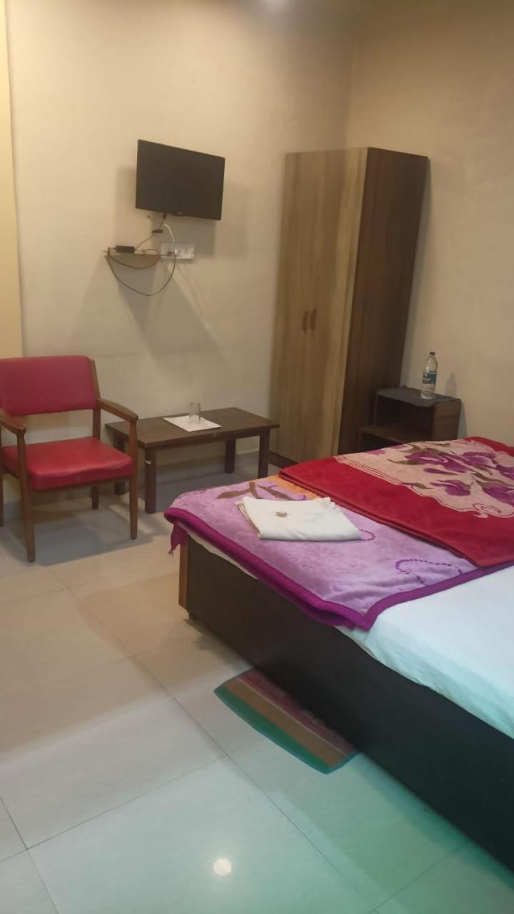 Hotel Shyam Utsav Mirzāpur Εξωτερικό φωτογραφία